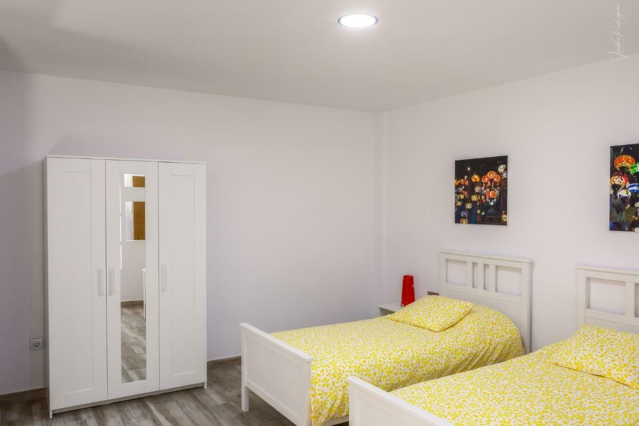 Apartamentos Los Laureles Los Llanos De Aridane Ngoại thất bức ảnh