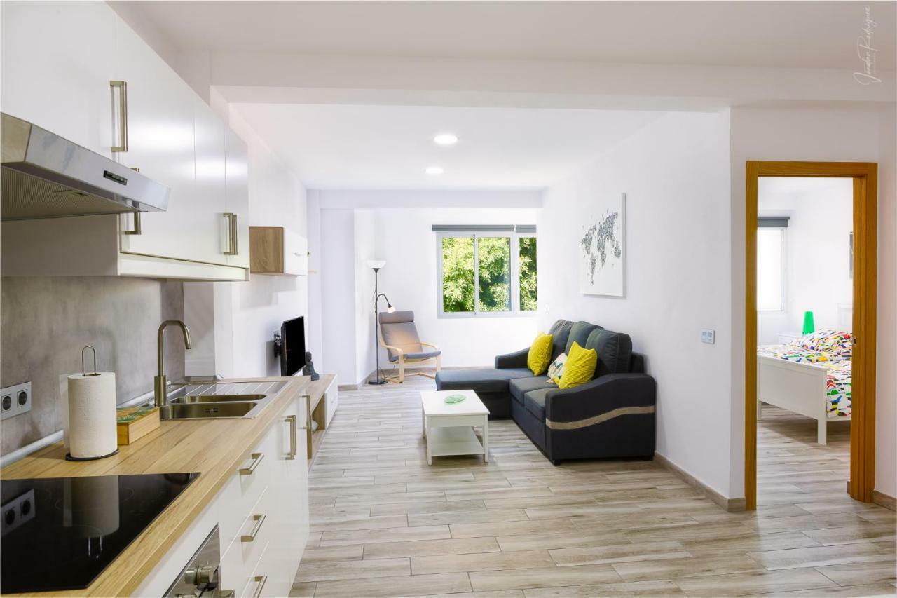 Apartamentos Los Laureles Los Llanos De Aridane Ngoại thất bức ảnh